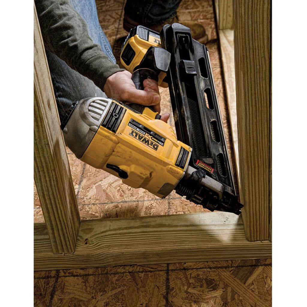 DEWALT DCN692B 20-Volt MAX XR Lithium-Ion 2 in. to 3-1/2 in. Brushless 2-Speed Framing Nailer (Tool Only)