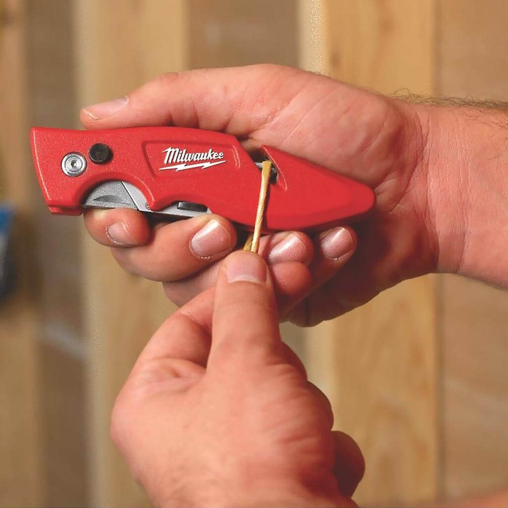 Milwaukee 48-22-1901 7-1/4 in. FASTBACK Flip Open Replaceable Blade Pocket Utility Knife with Wire Stripper and Belt Clip