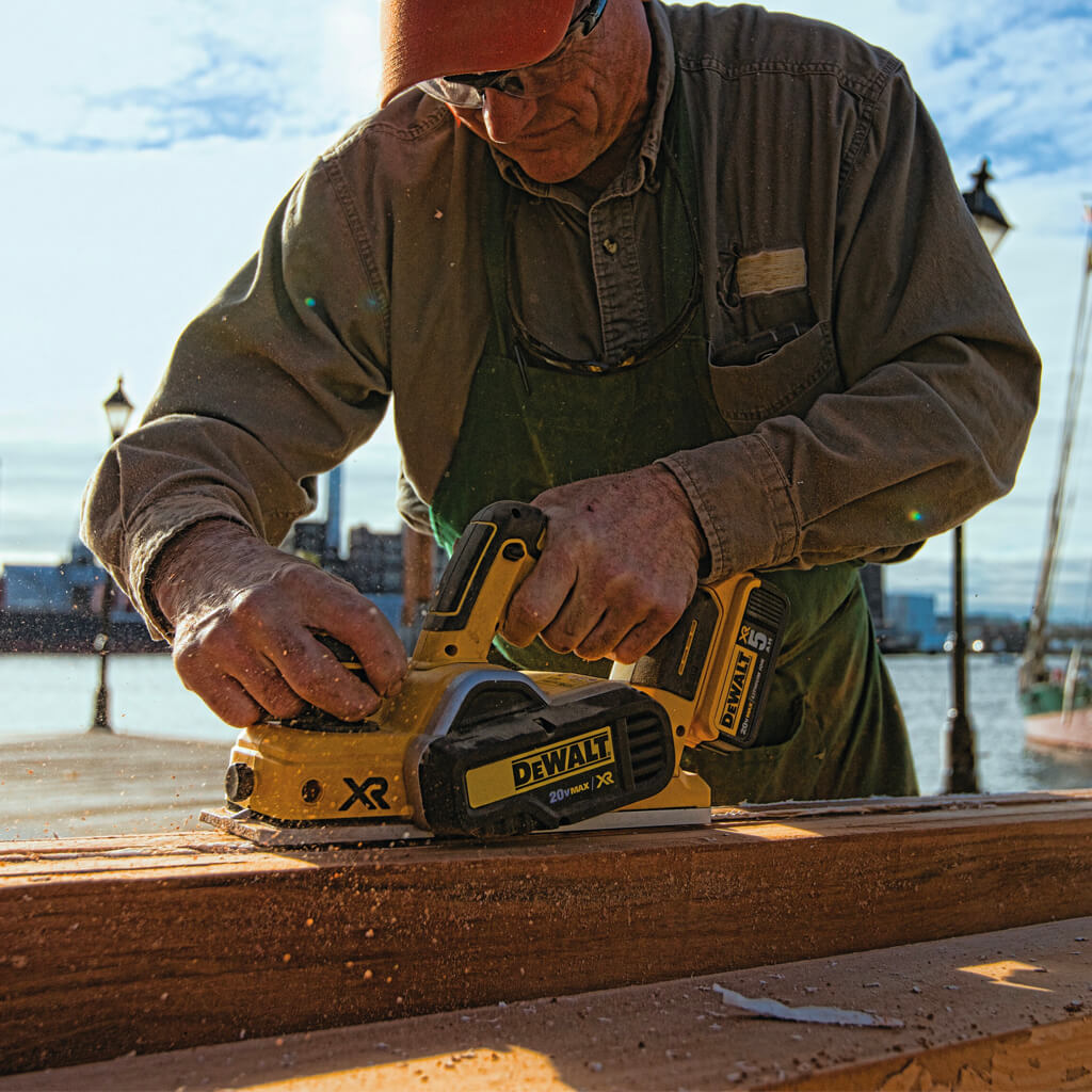 DEWALT DCP580B 20-Volt MAX XR Lithium-Ion 3-1/4 in. Brushless Planer (Tool Only)