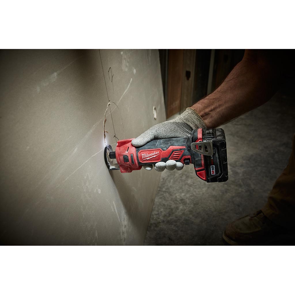 Milwaukee 2627-20 M18 18-Volt Lithium-Ion Cordless Drywall Cutout Tool (Tool Only)