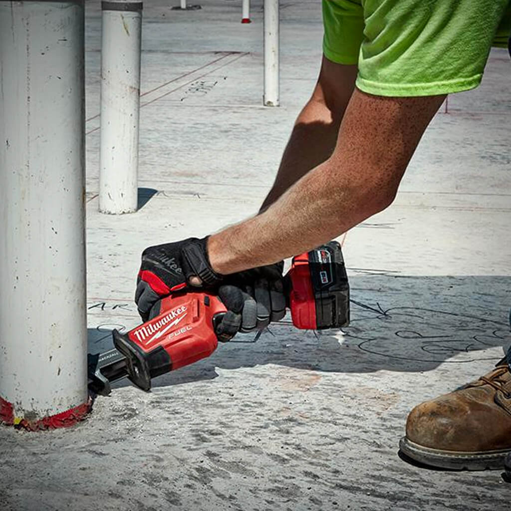 Milwaukee 2719-20 M18 FUEL 18-Volt Lithium-Ion 7/8 in. Stroke Brushless Hackzall Reciprocating Saw (Tool Only)