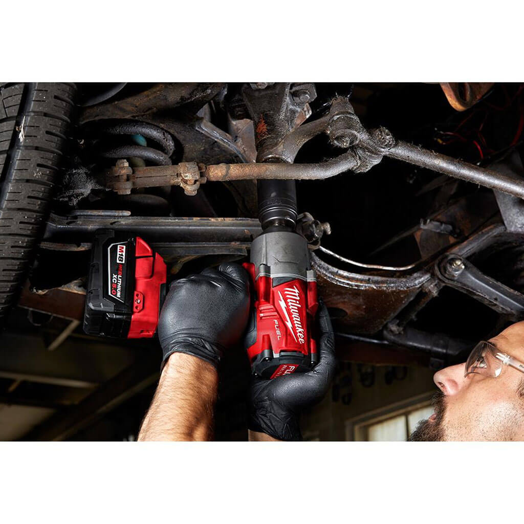  Milwaukee 2767-20 M18 FUEL 18-Volt Lithium-Ion 1/2 in. Brushless High Torque Impact Wrench (Tool Only)