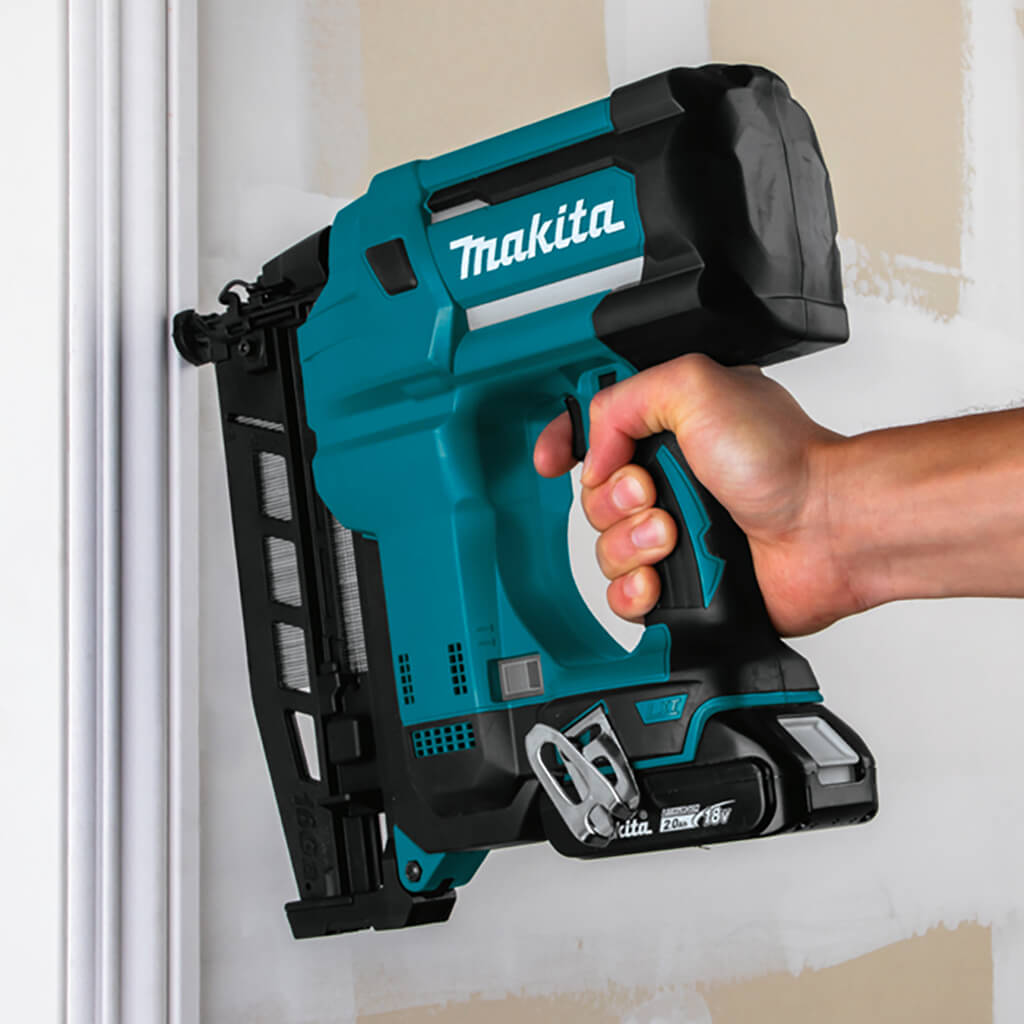 Makita DBN600Z 18-Volt LXT Lithium-Ion 2-1/2 in. 16-Gauge Cordless Finish Nailer (Tool Only)