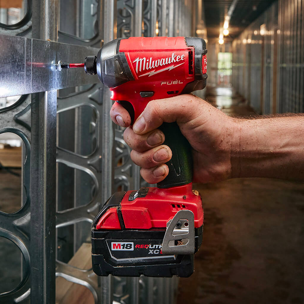 Milwaukee 2760-20 M18 FUEL SURGE 18-Volt Lithium-Ion 1/4 in. Brushless Hex Hydraulic Impact Driver (Tool Only)