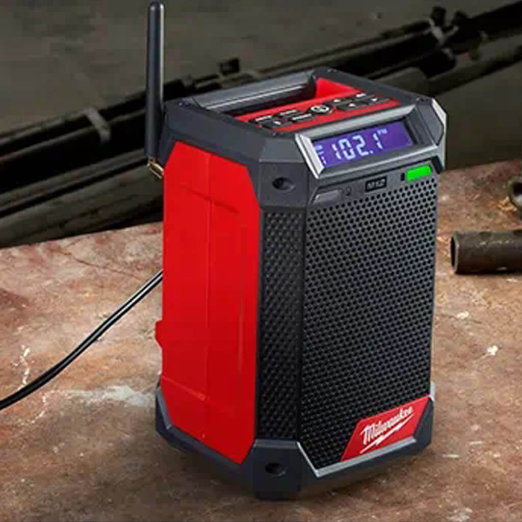 Milwaukee 2951-20 M12 12-Volt Lithium-Ion Cordless/Corded Radio with Integrated Charger (Tool Only)