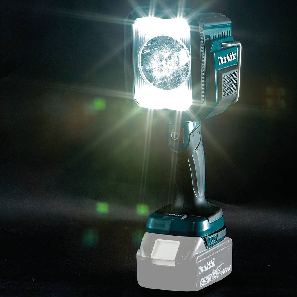 Makita DML812 18-Volt LXT Lithium-Ion Cordless Variable 1,250-Lumen LED Flashlight (Tool Only)