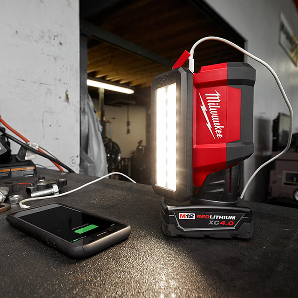 Milwaukee 2367-20 M12 ROVER 12-Volt Lithium-Ion Cordless USB-Rechargeable 700-Lumen LED Flood Light (Tool Only)