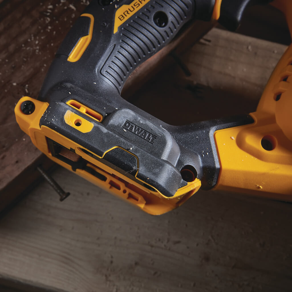 DEWALT DCS386B 20-Volt MAX Lithium-Ion Brushless Reciprocating Saw with FLEXVOLT ADVANTAGE (Tool Only)