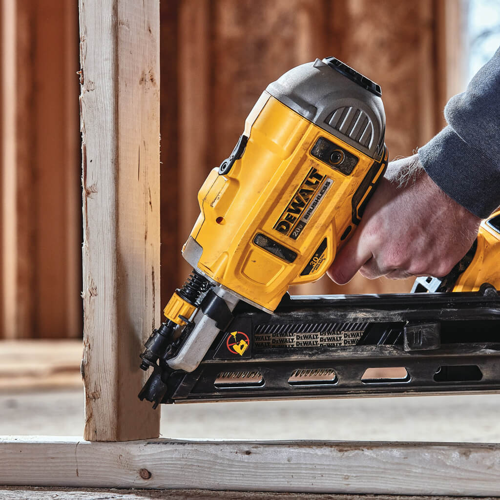 DEWALT DCN692M1 20-Volt MAX Lithium-Ion 30-Degree Cordless Paper Collated Framing Nailer Kit