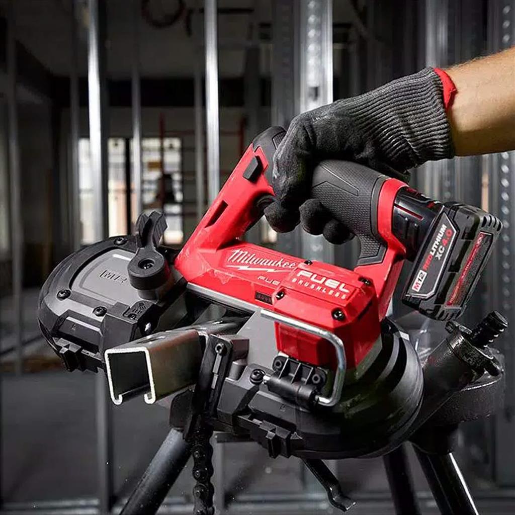 Milwaukee 2529-20 M12 FUEL 12-Volt Lithium-Ion 2-1/2 in. Compact Band Saw (Tool Only)