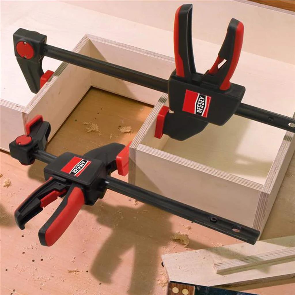 Bessey EHKL36 36 in. x 3-1/8 in. 300 lb. Clamping Force EHK One Handed Large Trigger Clamp