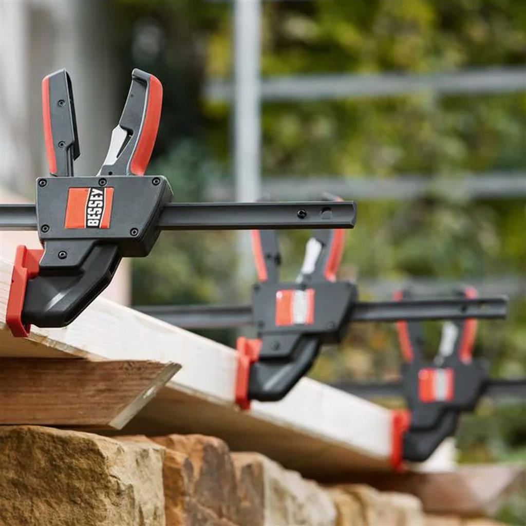 Bessey EHKXL24 24 in. x 3-5/8 in. 600 lb. Clamping Force EHK Extra Large Trigger Clamp