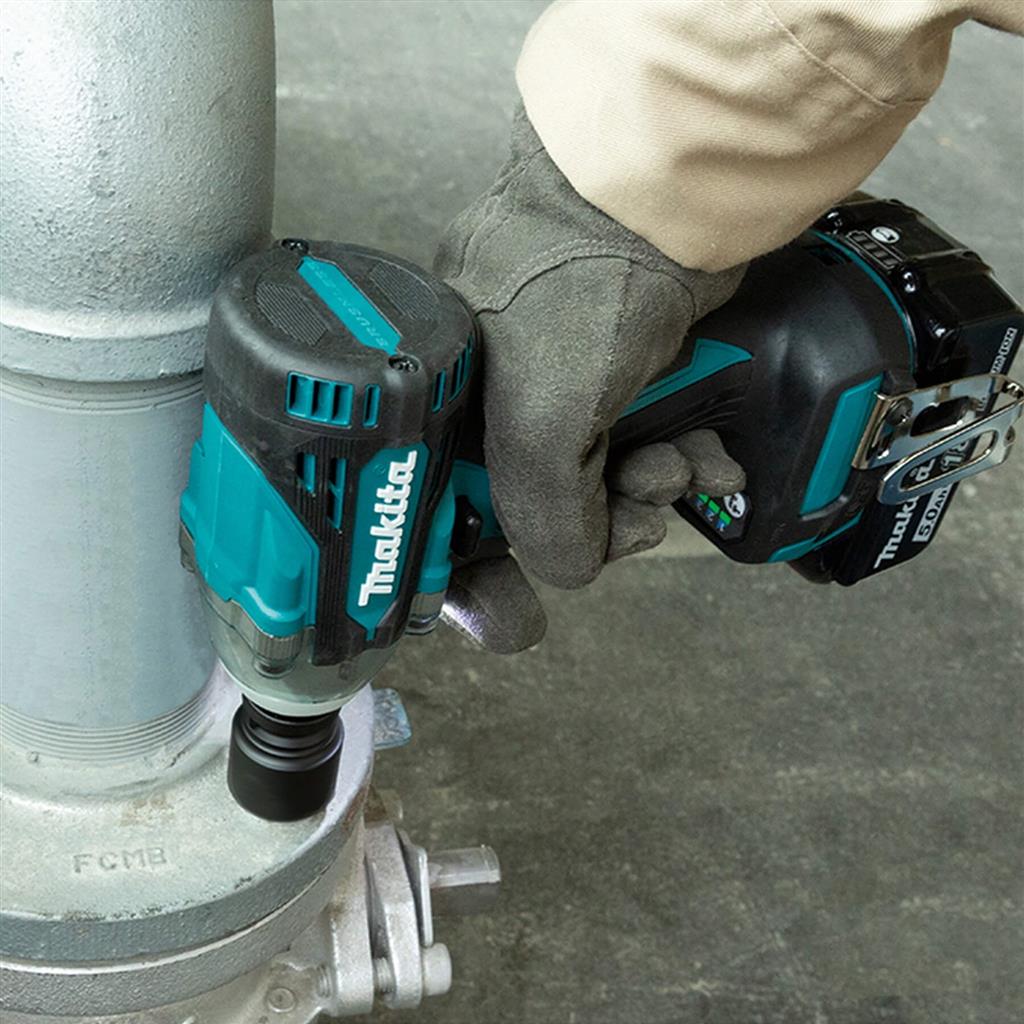 Makita DTW301XVZ 18-Volt LXT Lithium-Ion 1/2 in. Cordless Brushless Detent Pin Impact Wrench (Tool Only)