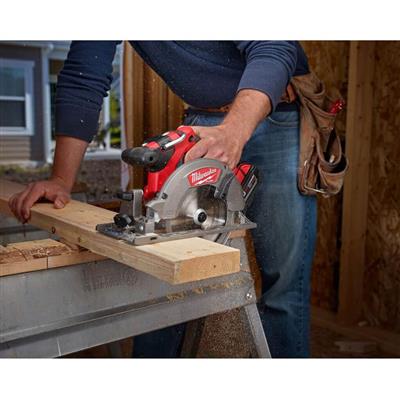 Milwaukee 2730-20 M18 FUEL 18-Volt Lithium-Ion 6-1/2 in. Brushless Circular Saw (Tool Only)