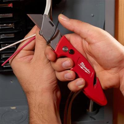 Milwaukee 48-22-1901 7-1/4 in. FASTBACK Flip Open Replaceable Blade Pocket Utility Knife with Wire Stripper and Belt Clip