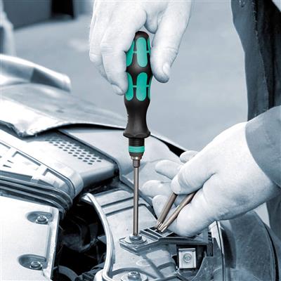 Wera 05059297001 Kraftform Kompakt 62 Bitholding Quick-Release Chuck Screwdriver and Bit Set (33-Piece)
