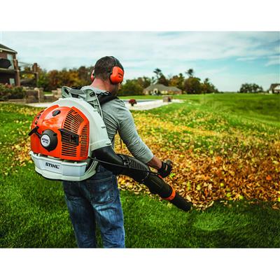 STIHL BR700 65cc High-Performance Gasoline-Powered Backpack Blower