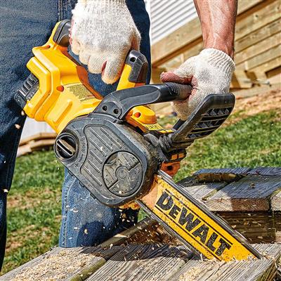 DEWALT DCCS620P1 20-Volt MAX XR Lithium-Ion 12 in. Brushless Compact Chainsaw Kit