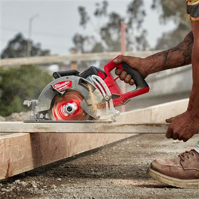 Milwaukee 2830-20 M18 FUEL 18-Volt Lithium-Ion 7-1/4 in. Brushless Circular Saw (Tool Only)