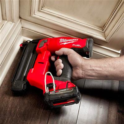 Milwaukee 2746-20 M18 FUEL 18-Volt Lithium-Ion 18 Gauge Cordless Brad Nailer (Tool Only)