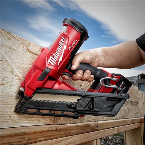 Milwaukee 48-08-2745 M18 FUEL 30-Degree Framing Nailer Extended Capacity Magazine