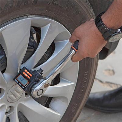 GROZ TQA/D/200/100 1/2 in. Square Drive Digital Torque Adapter with Tire Pressure Gauge