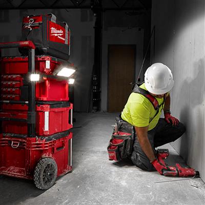 Milwaukee 2357-20 M18 PACKOUT 18-Volt Lithium-Ion 3,000-Lumen LED Area Work Light (Tool Only)