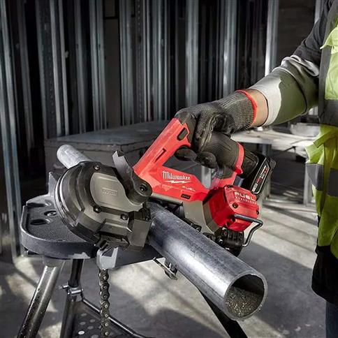 Milwaukee 2529-20 M12 FUEL 12-Volt Lithium-Ion 2-1/2 in. Compact Band Saw (Tool Only)