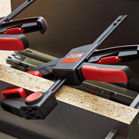 Bessey EHKL06 6 in. x 3-1/8 in. 300 lb. Clamping Force EHK One Handed Trigger Clamp
