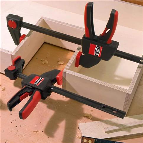 Bessey EHKL06 6 in. x 3-1/8 in. 300 lb. Clamping Force EHK One Handed Trigger Clamp
