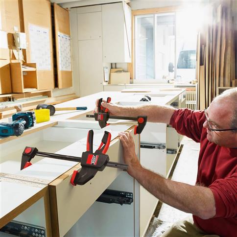 Bessey EHKL06 6 in. x 3-1/8 in. 300 lb. Clamping Force EHK One Handed Trigger Clamp
